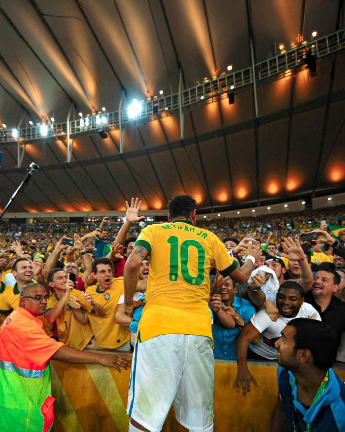 历年中超金靴：武磊34球傲视群雄，法比奥28球独享本赛季金靴（历届中超金靴盘点：武磊34球一骑绝尘，法比奥28球问鼎本季金靴）