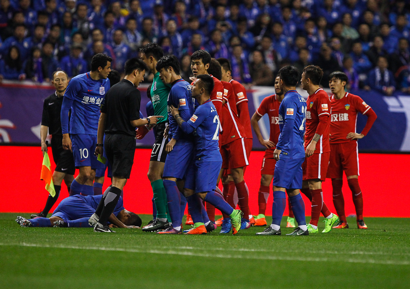 媒体人：邵佳一的最大优势就是省钱、超级省钱（媒体人称：邵佳一最大优势是极其省钱）