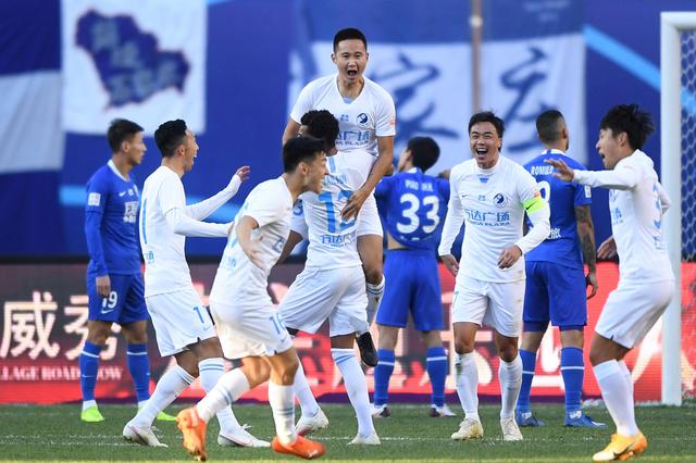 萨利巴身价上涨至9000万欧，成为世界上身价最高的后卫（萨利巴身价涨至9000万欧，登顶世界后卫身价榜首）