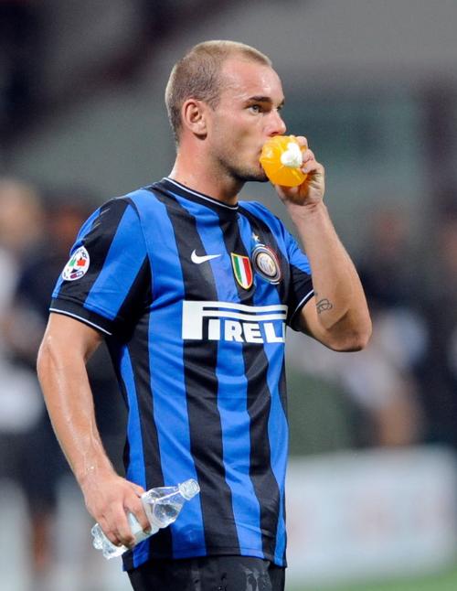 斯基拉：因西涅愿加盟拉齐奥，120万欧年薪签约至27年（斯基拉：因西涅愿投拉齐奥，年薪120万欧，合同至2027年）