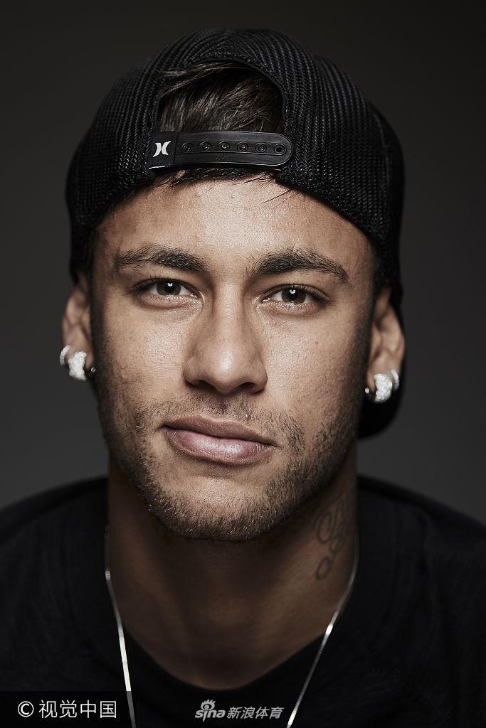 浦项铁人主帅：部分中后卫未能随队出征，其他球员可填补空缺（浦项铁人主帅：部分中卫缺席客场之旅，其余球员将顶上补缺）