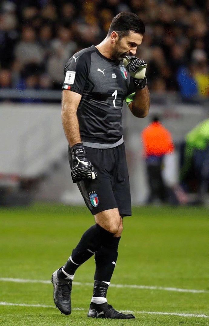 罗马诺：米兰将在一月物色新前锋，正在与菲尔克鲁格谈判（罗马诺：米兰计划一月引进前锋，正与菲尔克鲁格洽谈）