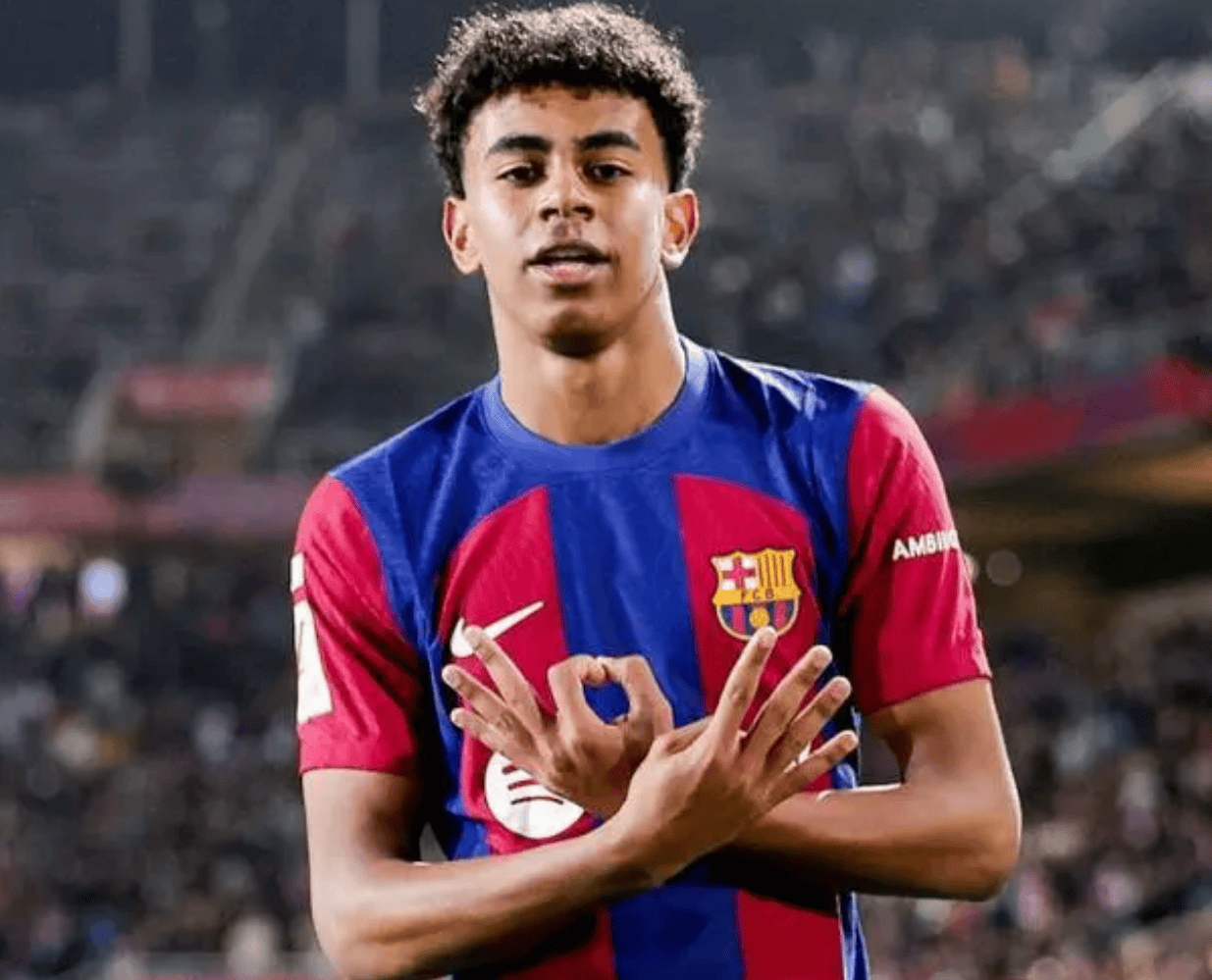 伦敦德比阿森纳或留手 数据支持枪手小胜拿分（伦敦德比：阿森纳或收着踢，数据看好枪手小胜取分）