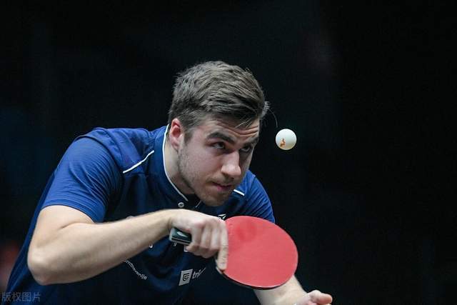 而他的表现 而他的表现